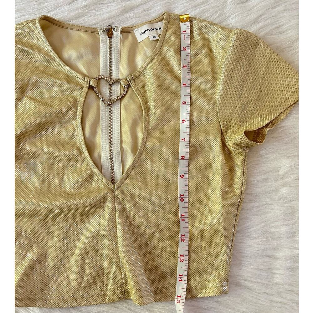 Revolve Superdown Kristin Crop Top Gold Crystal Heart Cutout Size XS Gold Wire - Picture 14 of 15